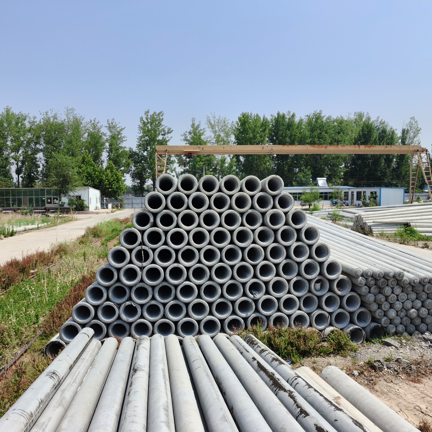 五指山190×10米水泥电线杆